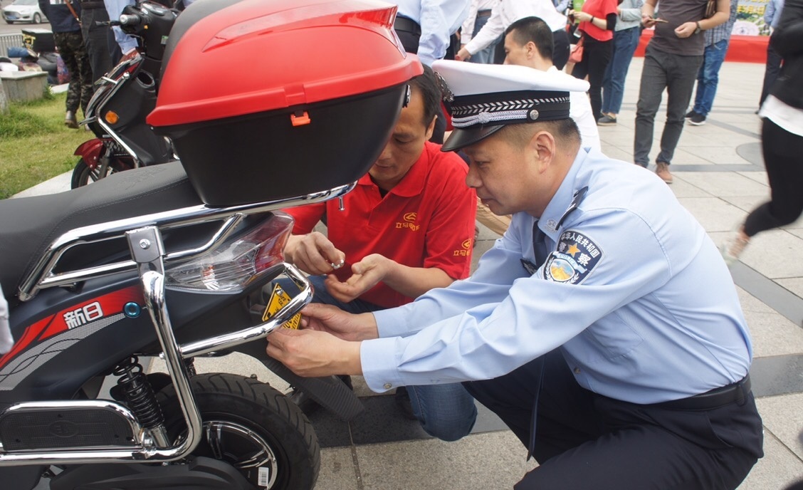 福建：福州現(xiàn)有電動(dòng)自行車必須重新上牌！將實(shí)行分區(qū)域通行！