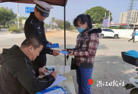 廣東：警保聯(lián)動走進(jìn)社區(qū)企業(yè)前移電動車上牌服務(wù)