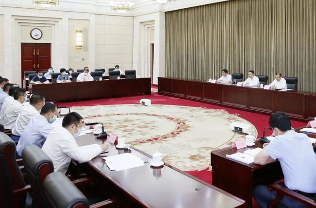 四川：全省社區(qū)矯正委員會(huì)第一次全體會(huì)議召開