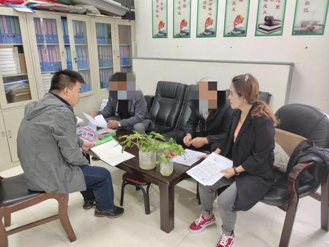 青海：城中區(qū)司法局開展“保穩(wěn)定、迎雙節(jié)”突擊執(zhí)法檢查活動(dòng)